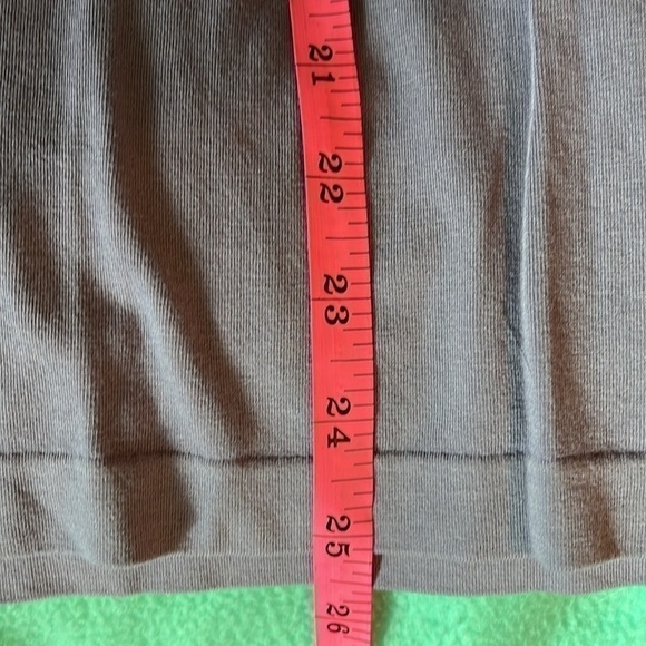 Free People Movement Periwinkle Hooded Top Size XS/S NWOT - Picture 5 of 6